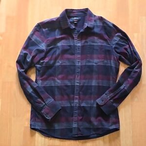 Marc Anthony long sleeve men's button down flannel, black and burgundy